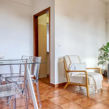 Beco Santa Emilia 4n, A In Madeira