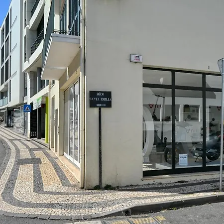Beco Santa Emilia 4n, A In Madeira Apartment