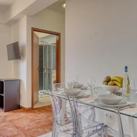 Apartment Beco Santa Emilia 4n, A In Madeira Funchal (Madeira)